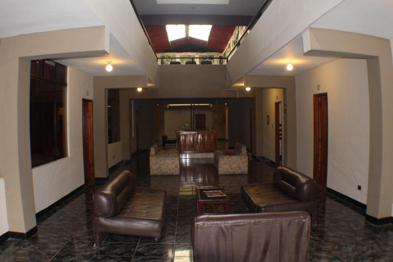 Chanchamayo Inn Hotel La Merced  Zewnętrze zdjęcie